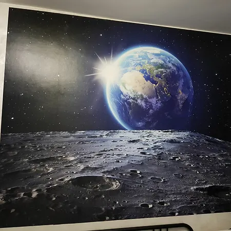 Romatic בית הארחה 2*